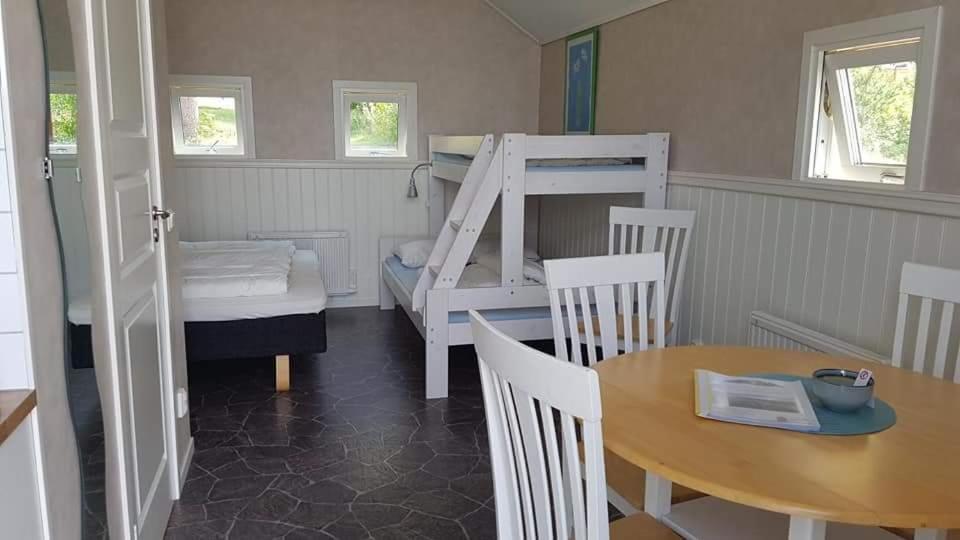 Askeviks Camping & Stugor Sjotorp Экстерьер фото